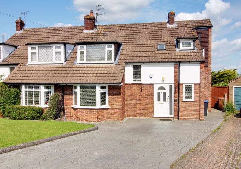 Woodview, Cuffley — main photo