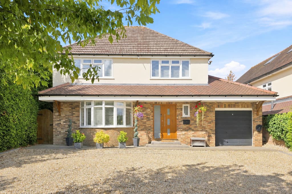 Tolmers Avenue, Cuffley — main photo