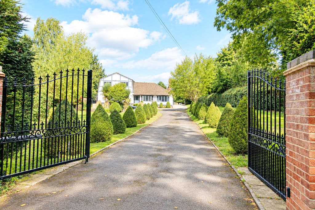 Reynards Road, Welwyn — main photo
