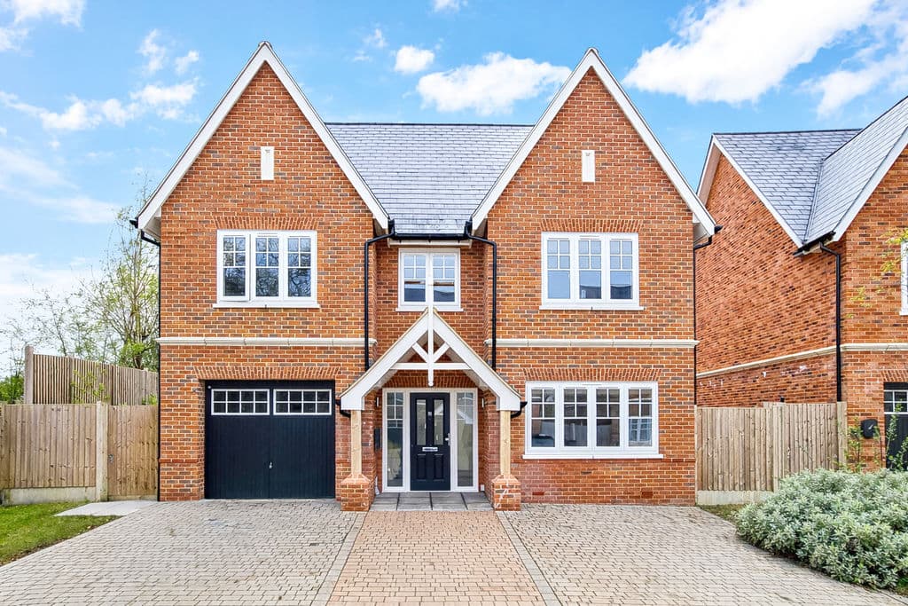 Edward Close, Goffs Oak — main photo
