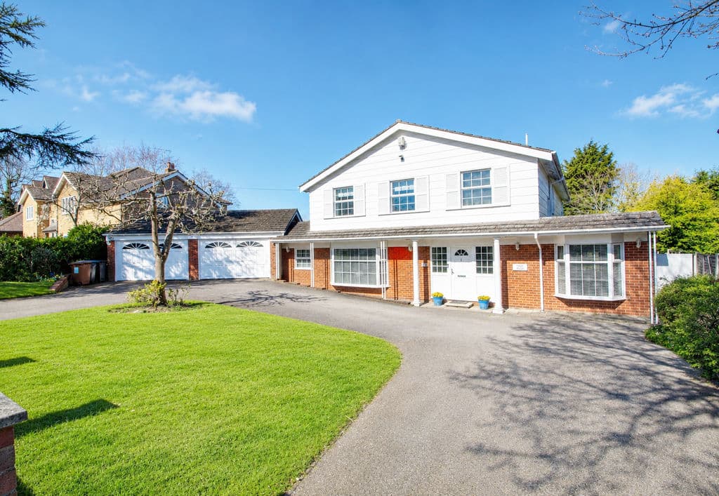 East Ridgeway, Cuffley — main photo
