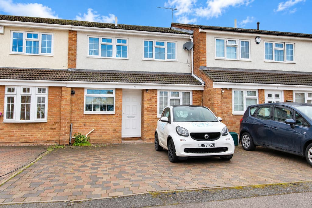 Southbrook Drive, Cheshunt — main photo