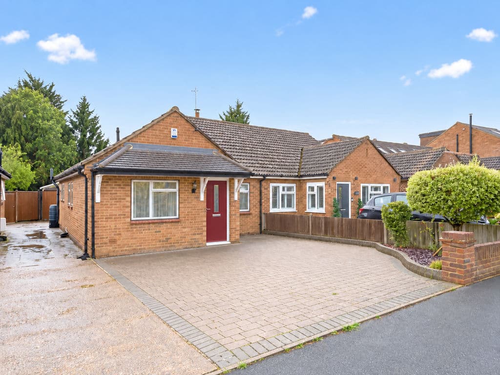 Millcrest Road, Goffs Oak — main photo