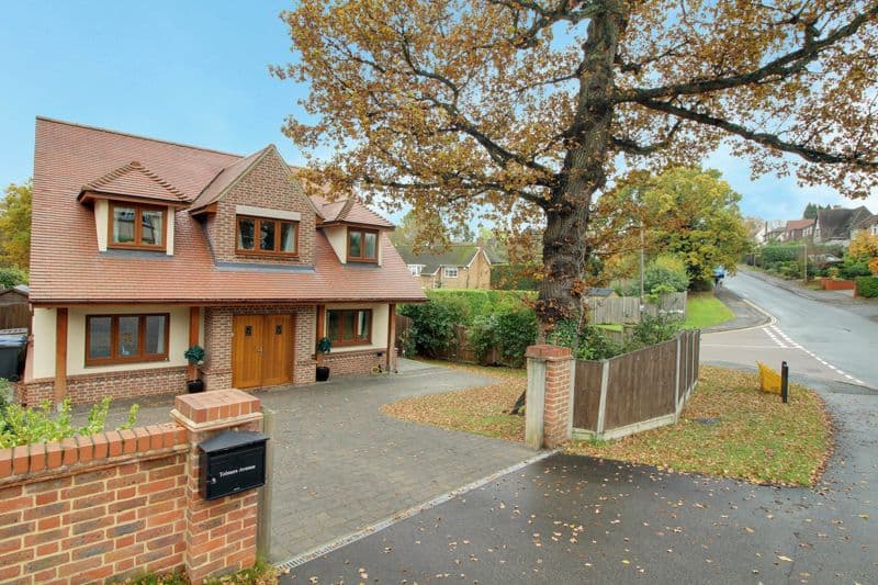 Tolmers Avenue, Cuffley — main photo
